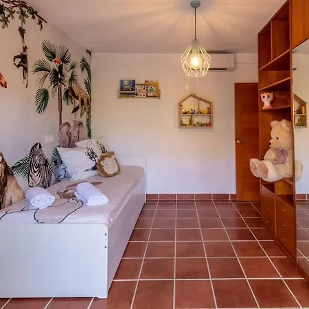 Rentitspain Casa Maapa Confort Y Lujo Con Hermoso Parque Villa